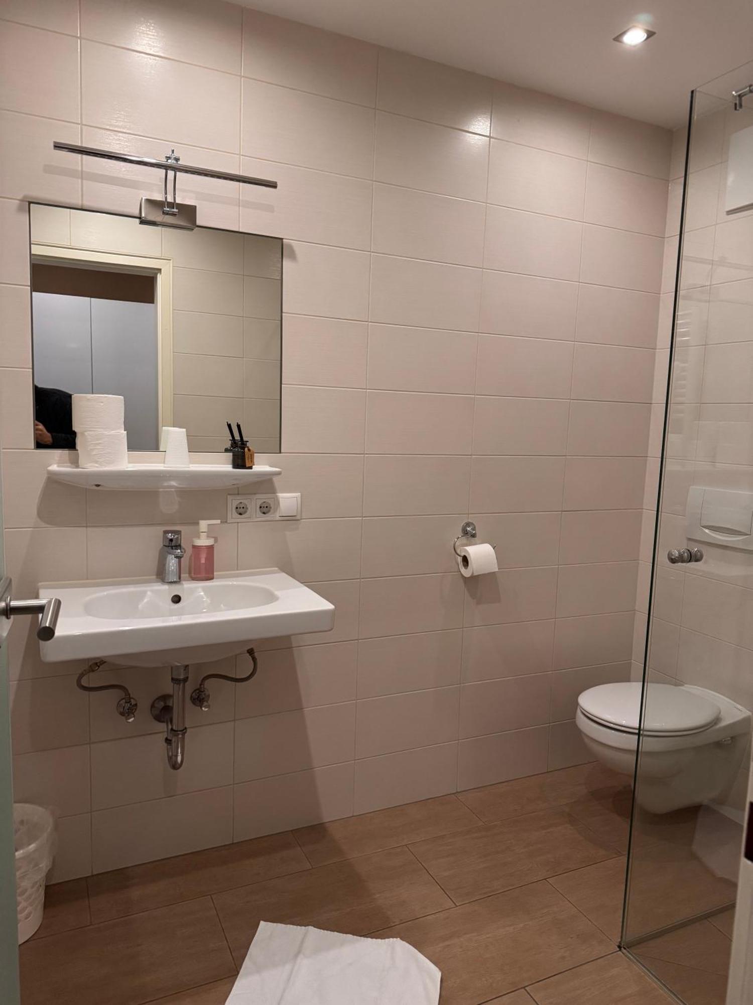 Austria Traveller Hotel Kirchdorf Kirchdorf an der Krems Eksteriør billede